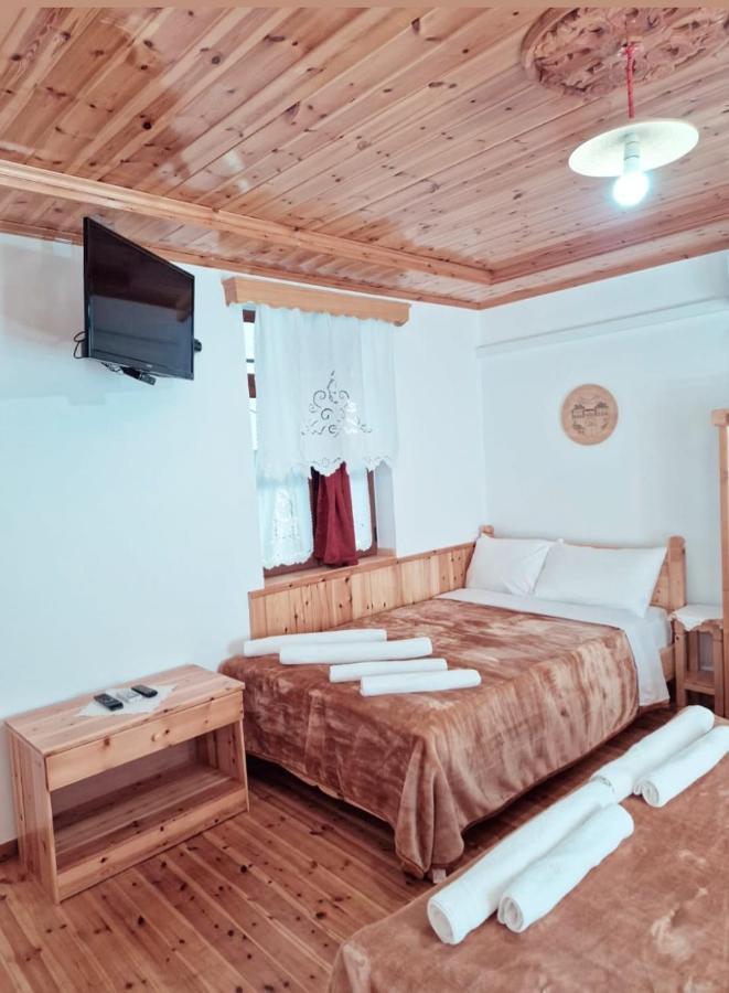 Hotel Domino Gjirokaster Luaran gambar