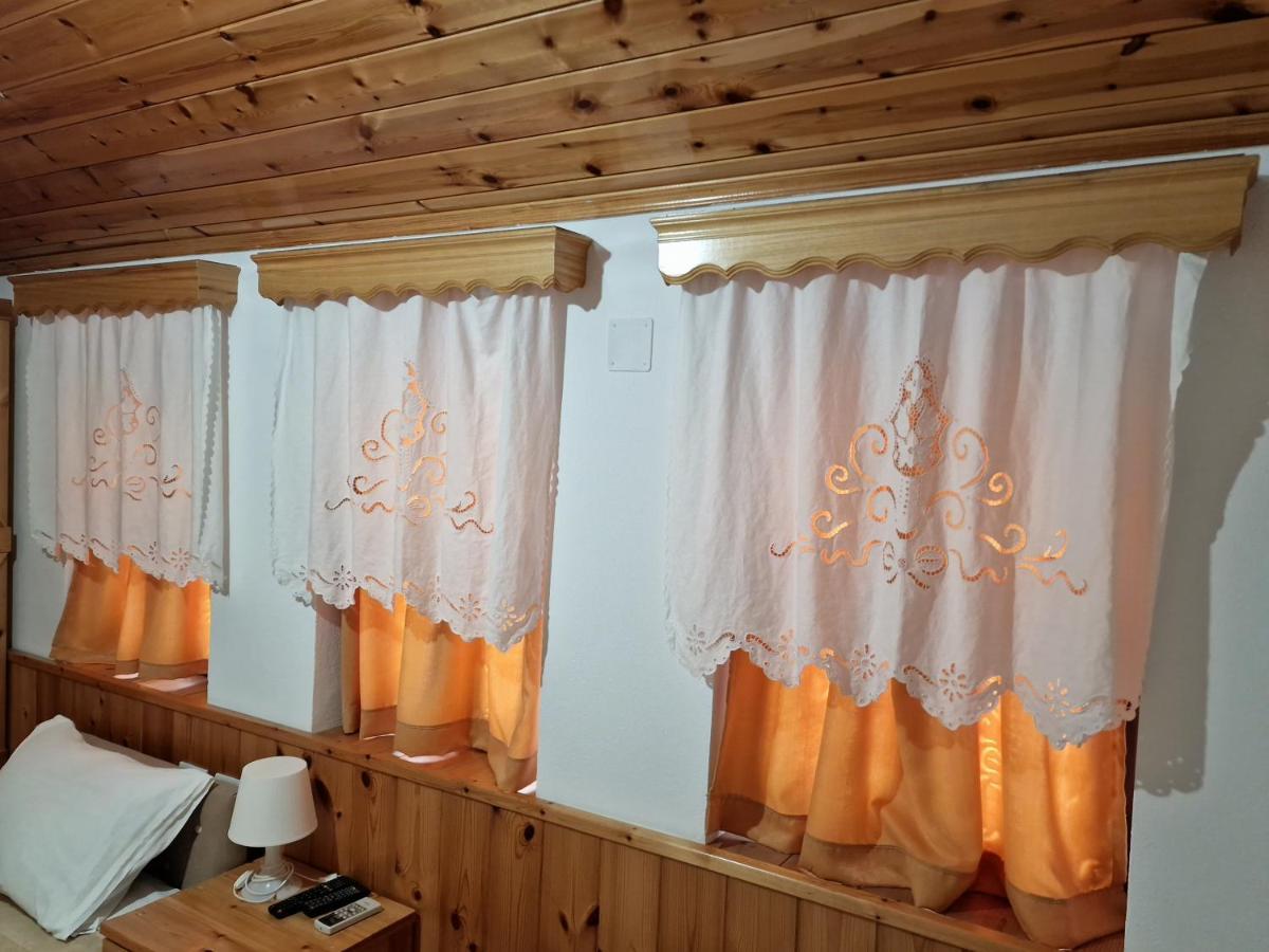 Hotel Domino Gjirokaster Luaran gambar