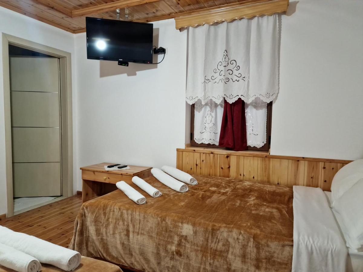 Hotel Domino Gjirokaster Luaran gambar