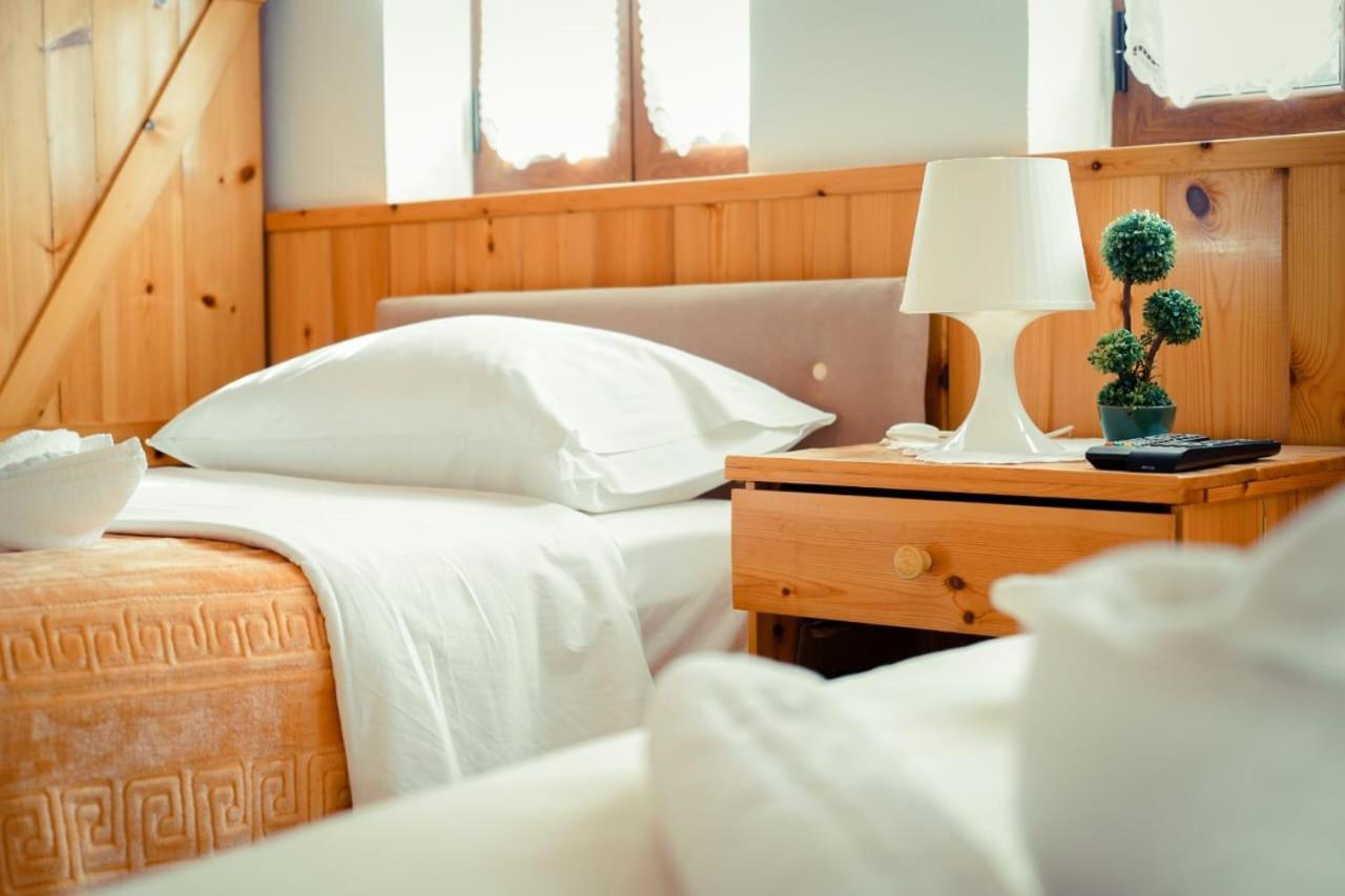 Hotel Domino Gjirokaster Luaran gambar