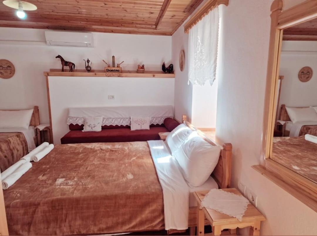 Hotel Domino Gjirokaster Luaran gambar