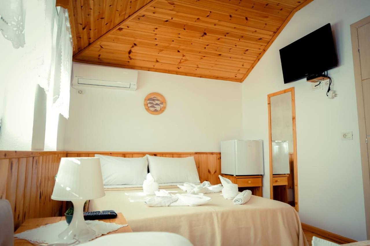 Hotel Domino Gjirokaster Luaran gambar