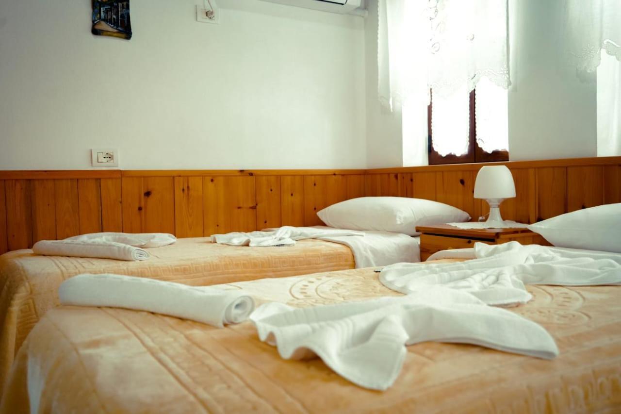 Hotel Domino Gjirokaster Luaran gambar